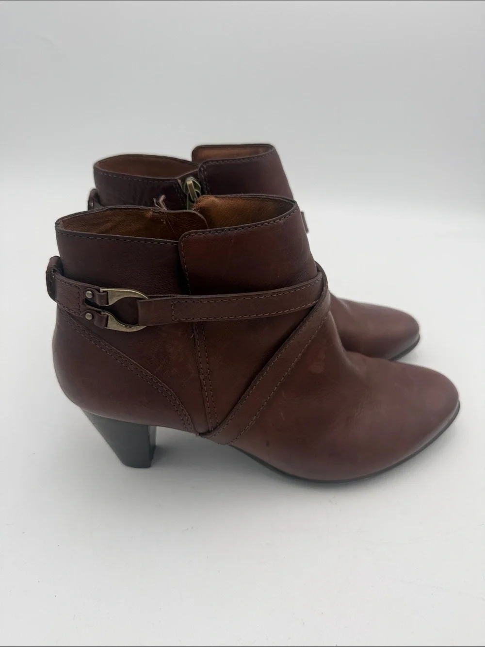 Nurture Women's Brown Leather Ankle Booties 10M Side Zip fall casual office Y2K